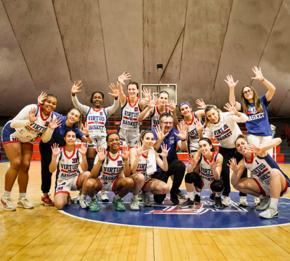 Divise basket personalizzate ad Aprilia